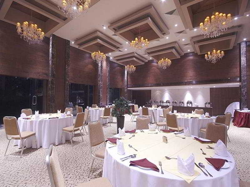 Vesta International Hotel Jaipur Exterior foto